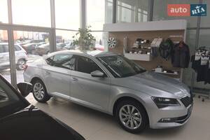 Skoda Superb 2019 року