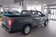 SsangYong Grand Musso Base