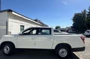 SsangYong Grand Musso Base