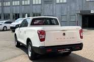SsangYong Grand Musso Base