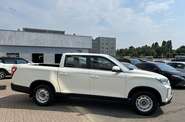 SsangYong Grand Musso Base