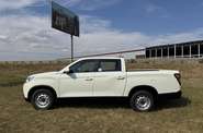 SsangYong Grand Musso Base