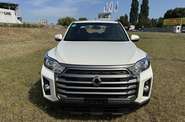 SsangYong Grand Musso Base