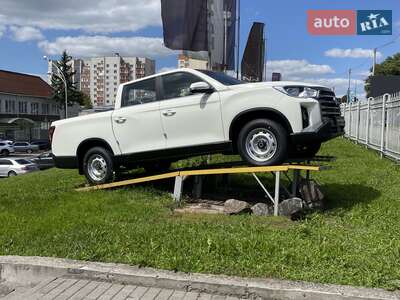 SsangYong Grand Musso 2025 Base