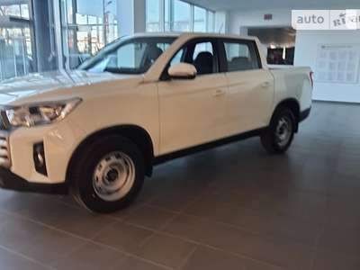 SsangYong Musso 2023 Base