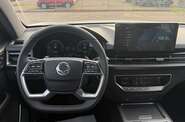 SsangYong Rexton Base