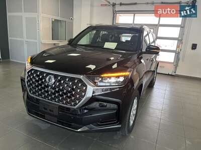 SsangYong Rexton 2024 Base
