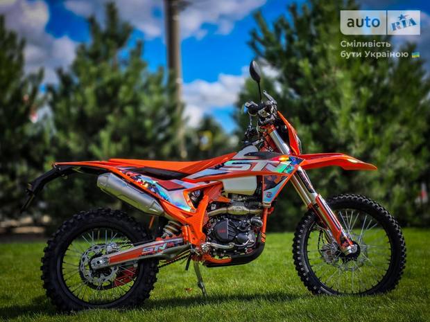STN V8 Enduro 2025