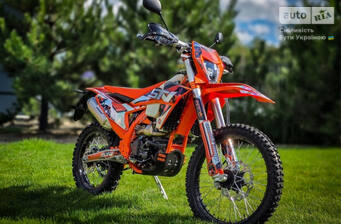 STN V8 Enduro 2025 Base