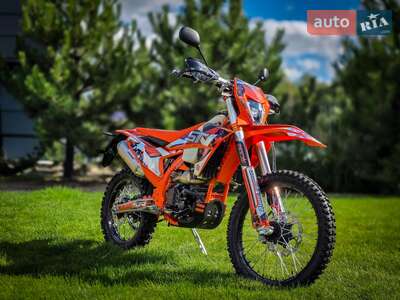 STN V8 Enduro 2025 Base