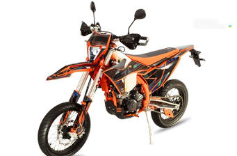 STN V8 Motard 2025 Base