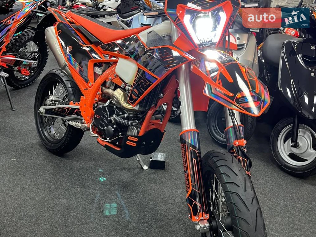 STN V8 Motard Base