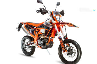 STN V8 Motard 2025 Base