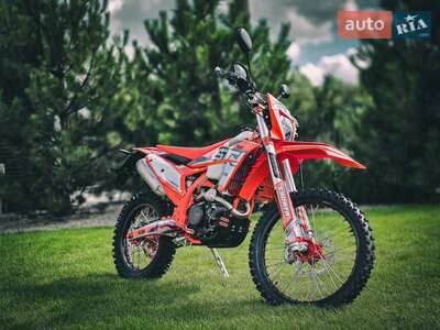 STN V9 Enduro 2025 Base