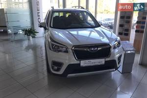 Subaru Forester 2018 року