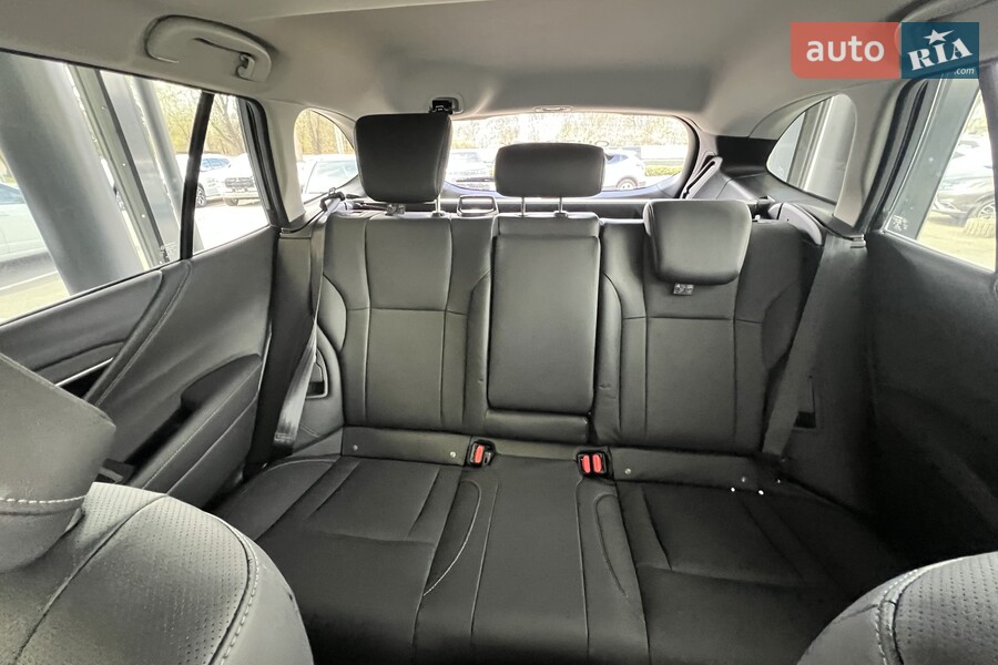 Subaru Outback - фото 8
