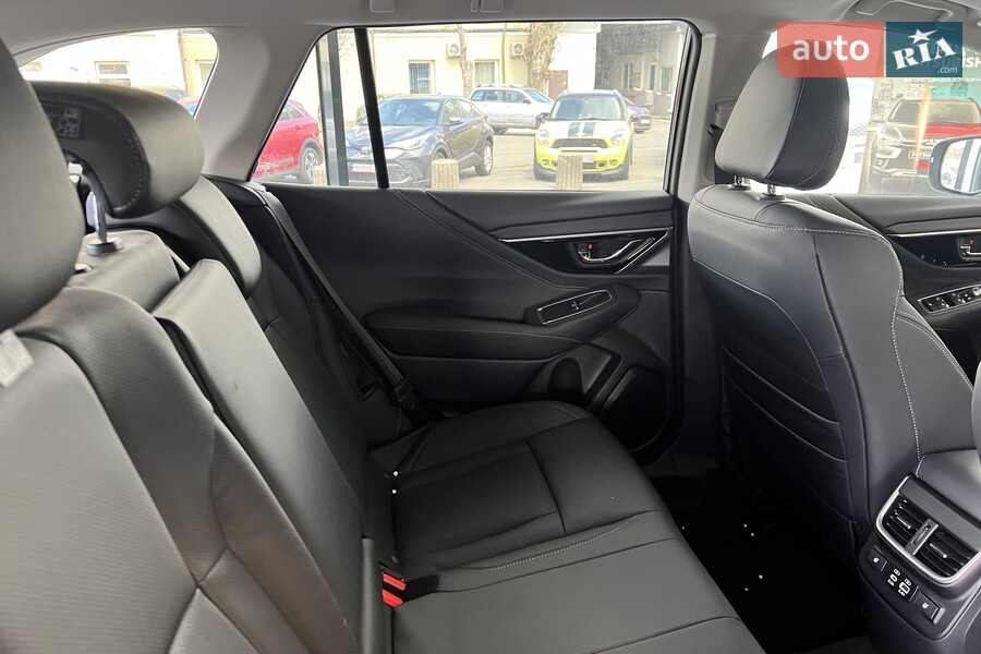 Subaru Outback - фото 10