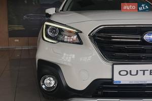 Subaru Outback 2018 року