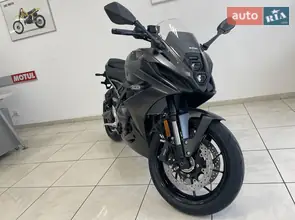 Suzuki GSX 8R