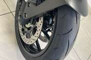 Suzuki GSX 8R Base