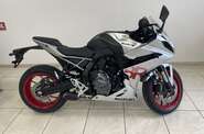 Suzuki GSX 8R Base