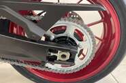Suzuki GSX 8R Base