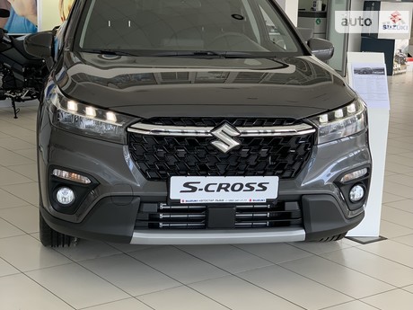 Suzuki S-Cross 2024