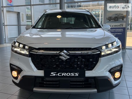 Suzuki S-Cross 2024