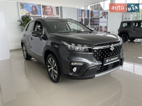 Suzuki S-Cross 2025