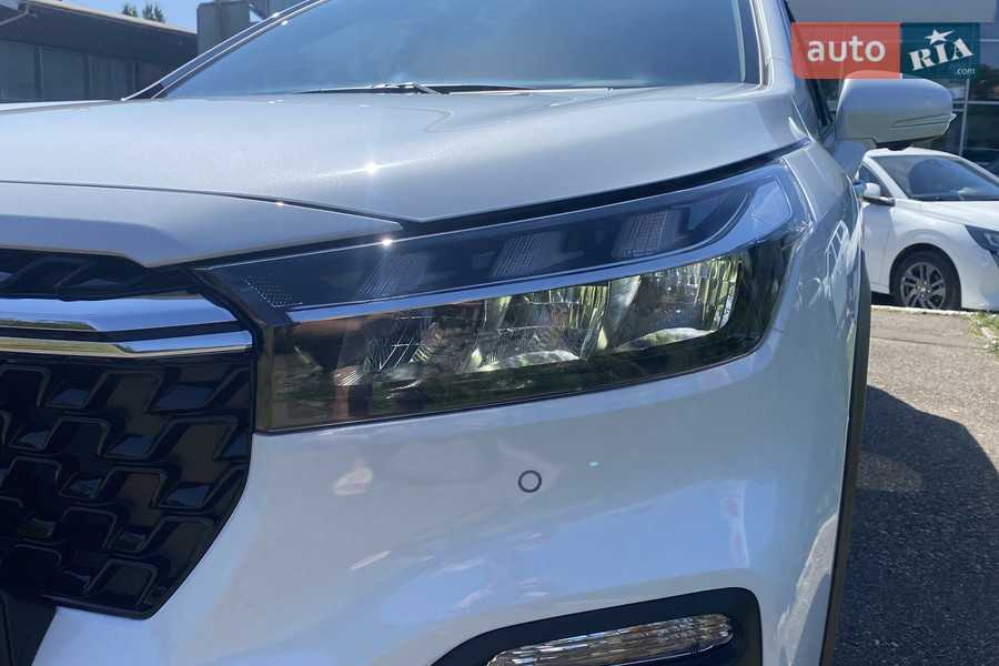 Suzuki S-Cross - фото 4