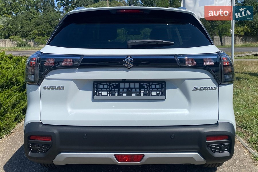 Suzuki S-Cross - фото 8