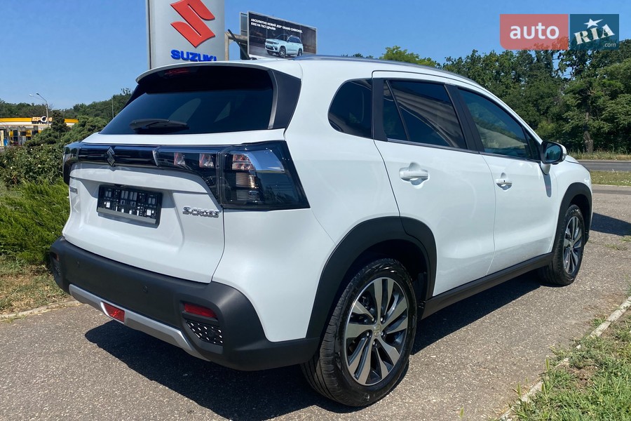 Suzuki S-Cross - фото 6