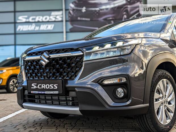 Suzuki S-Cross 2025