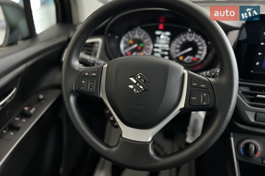 Suzuki S-Cross - фото 21
