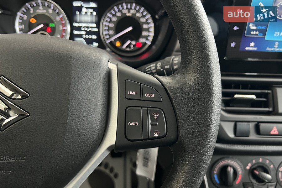 Suzuki S-Cross - фото 22