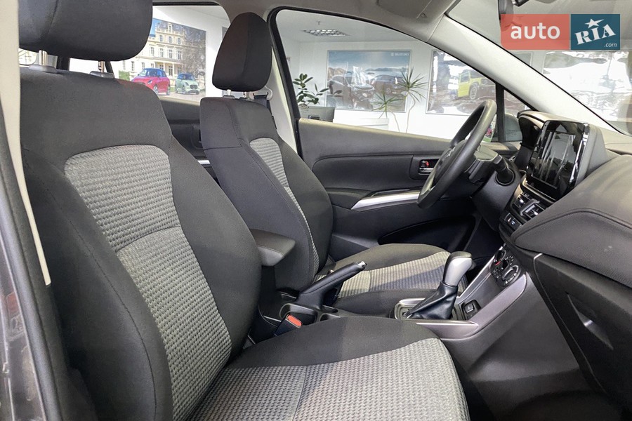 Suzuki S-Cross - фото 35