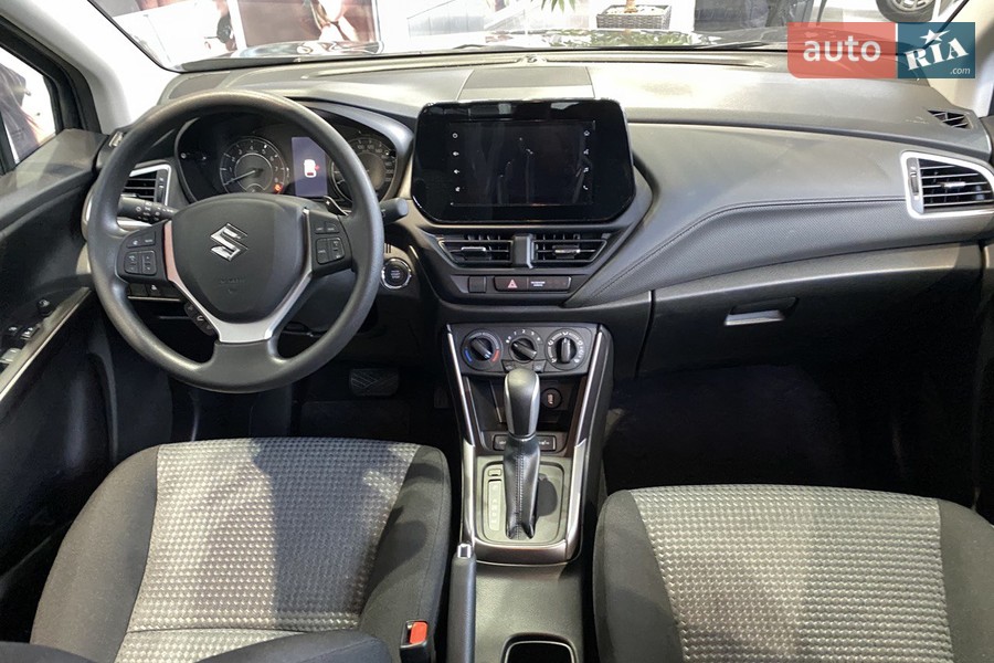 Suzuki S-Cross - фото 42