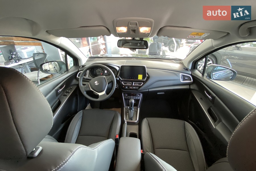 Suzuki S-Cross - фото 9