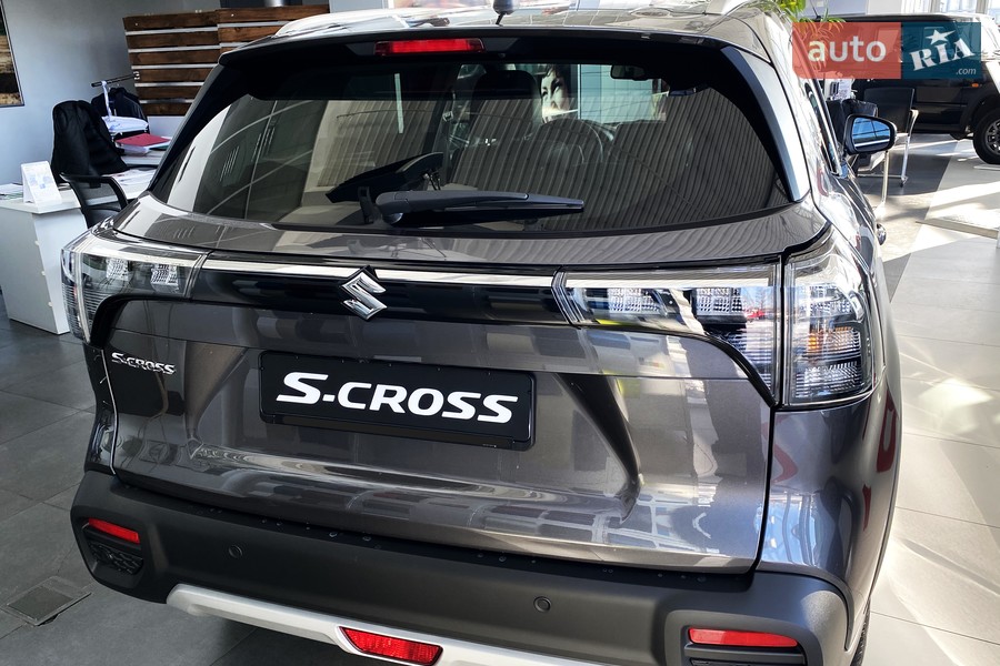 Suzuki S-Cross - фото 6