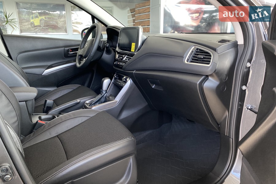 Suzuki S-Cross - фото 10