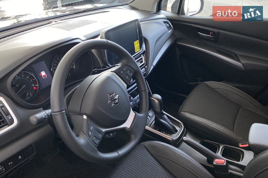 Suzuki S-Cross - фото 21