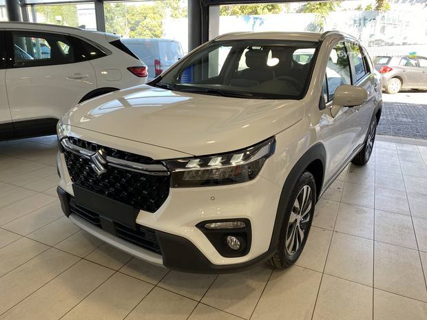 Suzuki S-Cross 2025