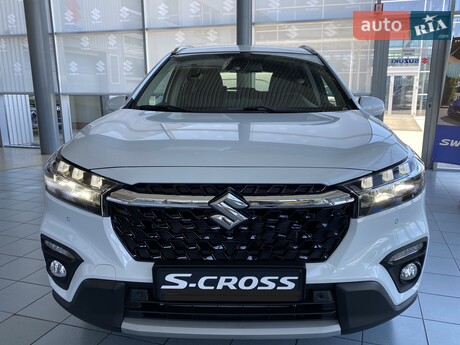 Suzuki S-Cross 2025