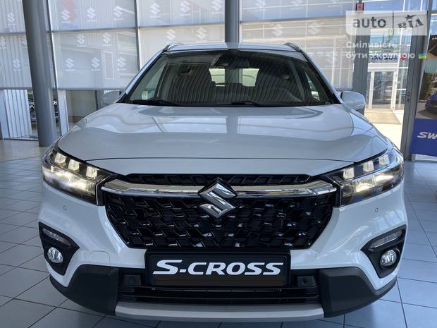 Suzuki S-Cross 2025