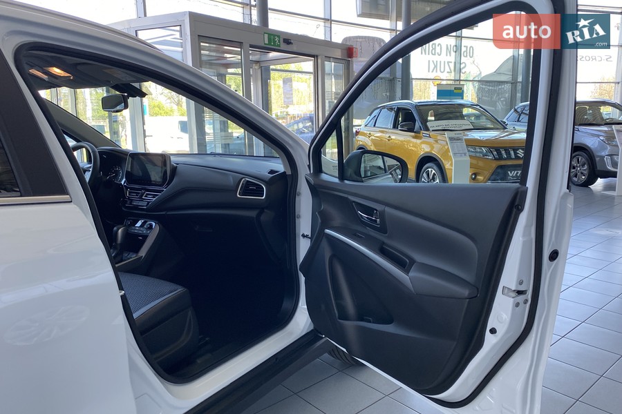 Suzuki S-Cross - фото 12