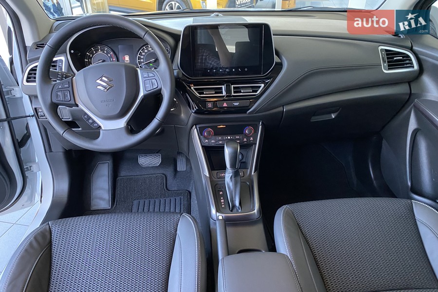 Suzuki S-Cross - фото 16