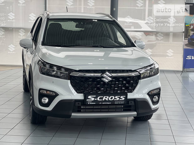 Suzuki S-Cross 2025
