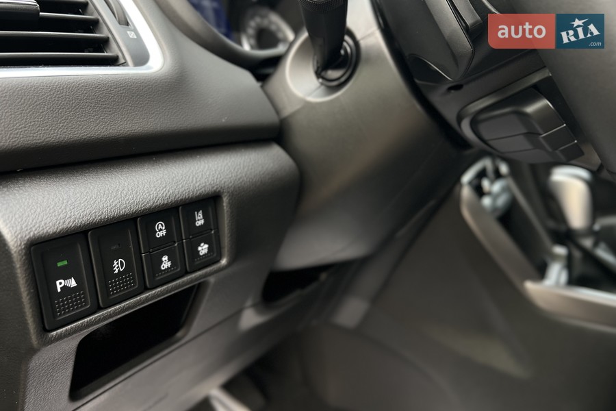 Suzuki S-Cross - фото 28