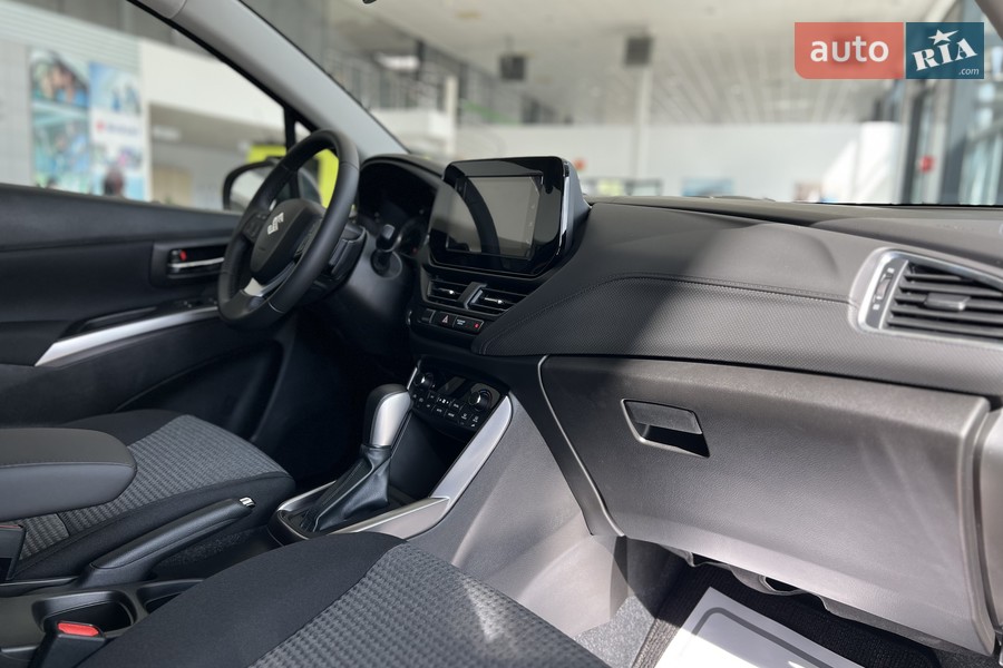 Suzuki S-Cross - фото 40
