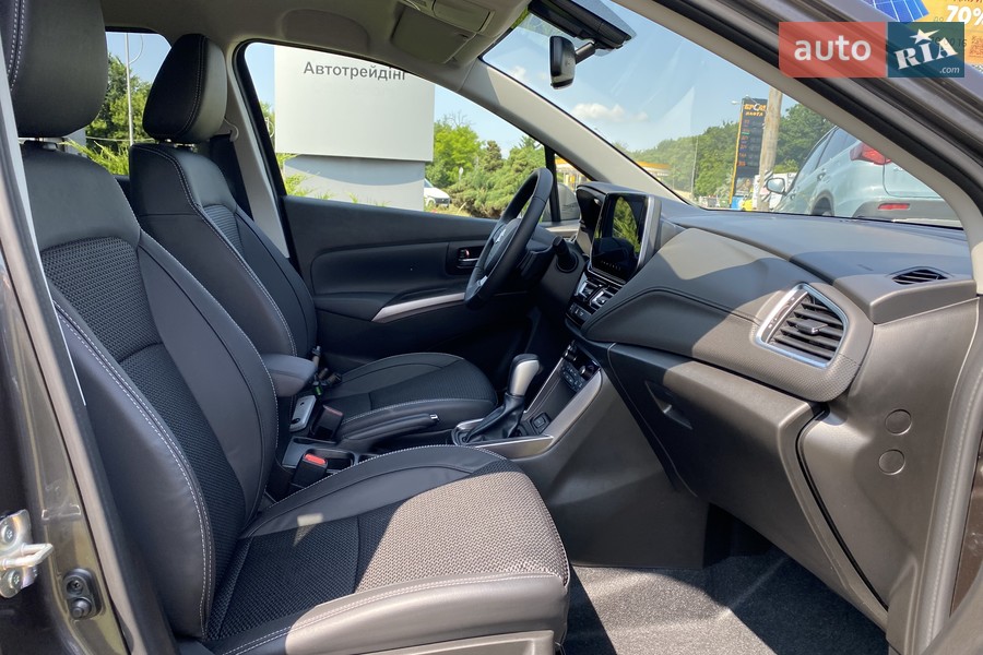 Suzuki S-Cross - фото 17